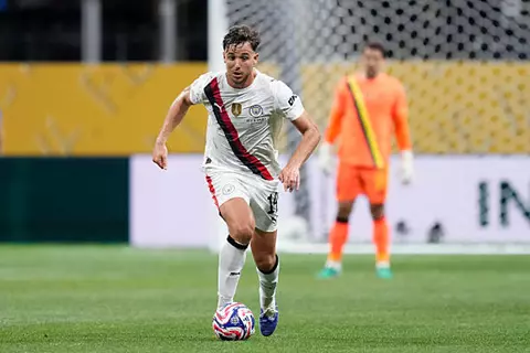 بعد 17 مباراة فقط.. هل يرحل نيكو جونزاليس عن مانشستر سيتي؟